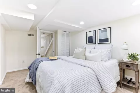 Bedroom - 1117 Washington Blvd, Baltimore, MD 21230 photo 4 of 5
