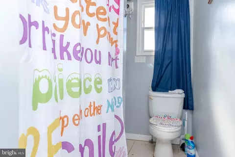 Bath - 2933 Hudson St, Baltimore, MD 21224 photo 1 of 2