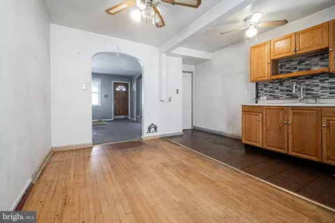 Entry Way - 1217 Anglesea St, Baltimore, MD 21224 photo 2 of 5