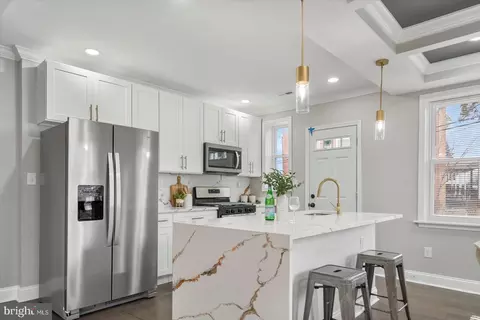 Kitchen - 2901 Edison Hwy, Baltimore, MD 21213 photo 6 of 6
