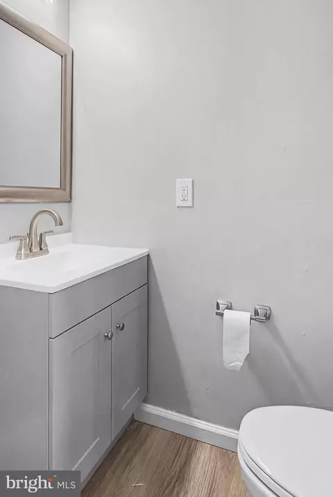 Bath - 1032 N Broadway, Baltimore, MD 21205 photo 2 of 5