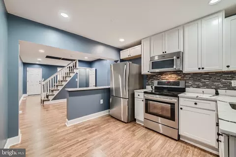 1819 Mchenry St, Baltimore, MD 21223