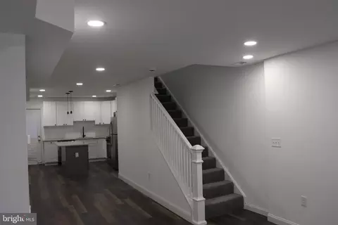 Entry Way - 1710 Light St, Baltimore, MD 21230 photo 5 of 7