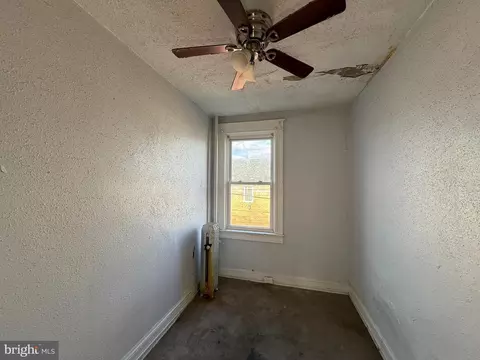 Bedroom - 3710 Harlem Ave, Baltimore, MD 21229 photo 5 of 5