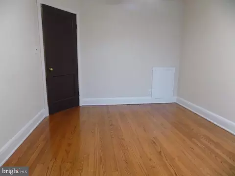 Bedroom - 3925 Colborne Rd, Baltimore, MD 21229 photo 2 of 2