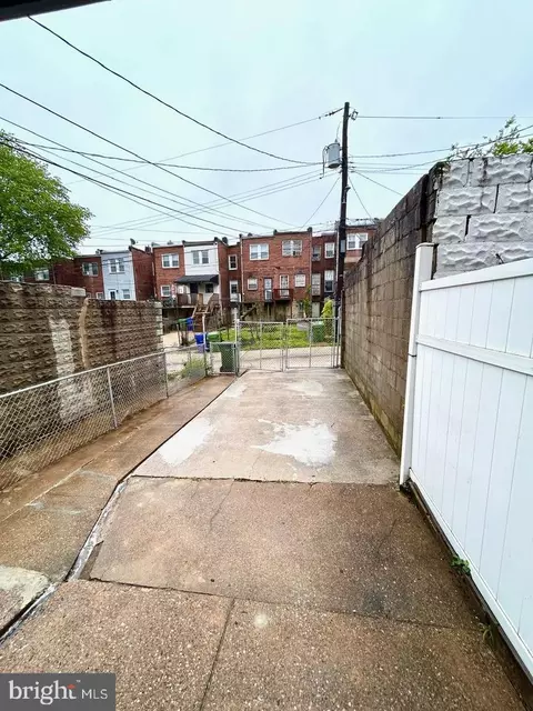 Exterior - 3925 Colborne Rd, Baltimore, MD 21229 photo 3 of 4