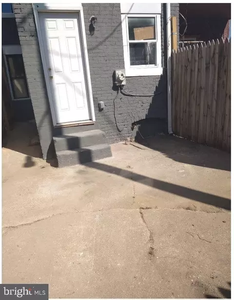 Exterior - 1304 Ensor St, Baltimore, MD 21202 photo 2 of 3