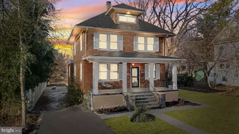 2802 Manhattan Ave, Baltimore, MD 21215