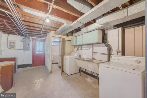 3813 Glen Ave, Baltimore, MD 21215 photo 23
