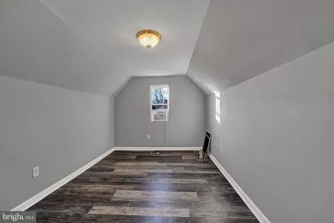 304 S Collins Ave, Baltimore, MD 21229 photo 12