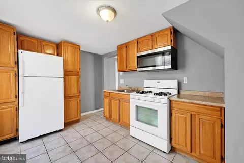 304 S Collins Ave, Baltimore, MD 21229 photo 11