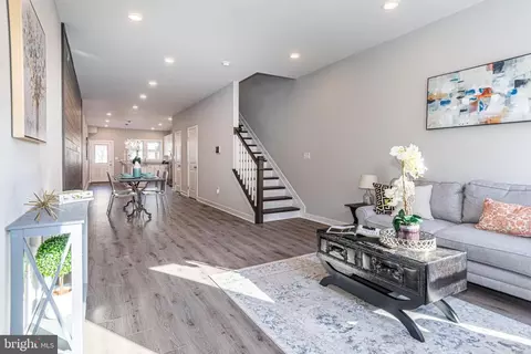 Entry Way - 1335 Division St, Baltimore, MD 21217 photo 2 of 7