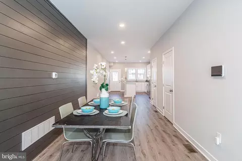 Entry Way - 1335 Division St, Baltimore, MD 21217 photo 4 of 7