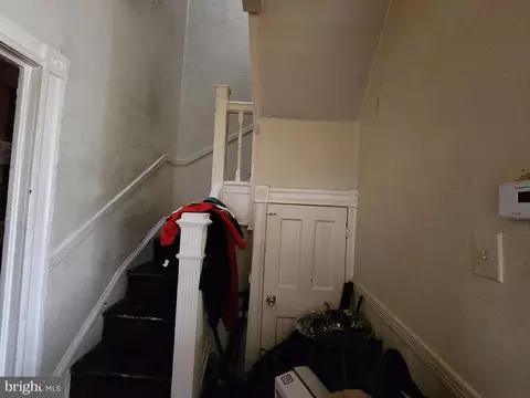 Entry Way - 2744 Edmondson Ave, Baltimore, MD 21223 photo 4 of 6