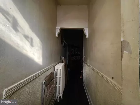 Entry Way - 2744 Edmondson Ave, Baltimore, MD 21223 photo 1 of 6