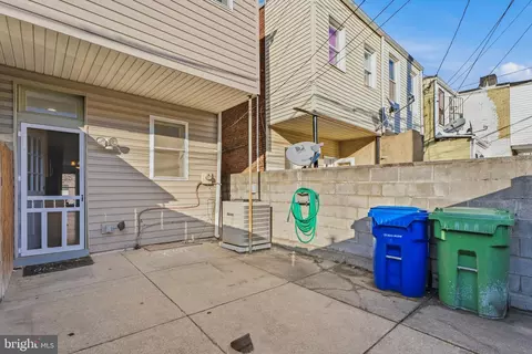 Exterior - 3259 E Baltimore St, Baltimore, MD 21224 photo 2 of 4
