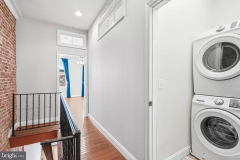 Entry Way - 3259 E Baltimore St, Baltimore, MD 21224 photo 12 of 15