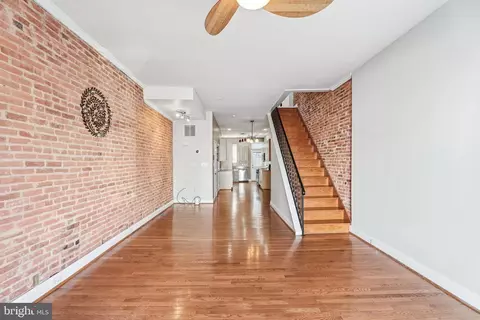 Entry Way - 3259 E Baltimore St, Baltimore, MD 21224 photo 2 of 15