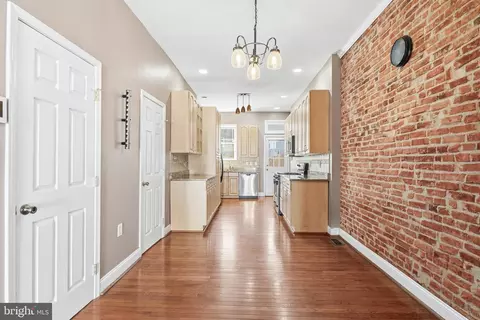 Entry Way - 3259 E Baltimore St, Baltimore, MD 21224 photo 4 of 15
