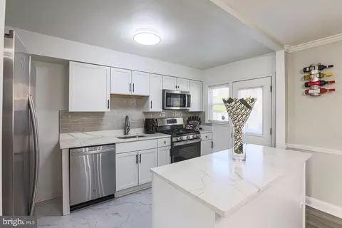 Kitchen - 3802 Echodale Ave, Baltimore, MD 21206 photo 5 of 6