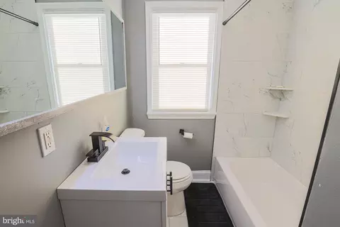 Entry Way - 3802 Echodale Ave, Baltimore, MD 21206 photo 14 of 14