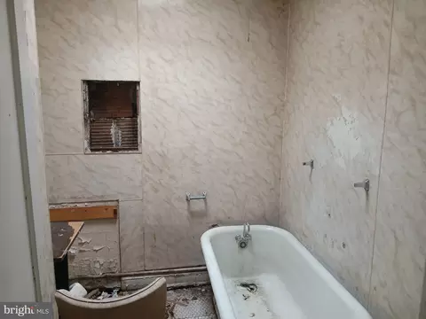 Bath - 2908 Baker St, Baltimore, MD 21216 photo 1 of 1
