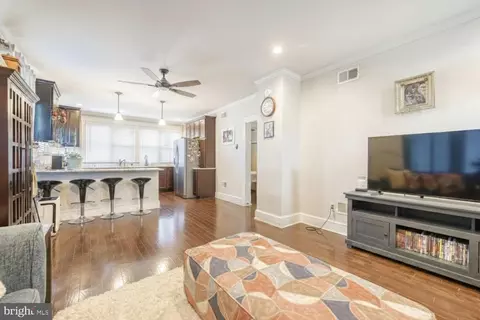Entry Way - 2800 Christopher Ave, Baltimore, MD 21214 photo 1 of 5