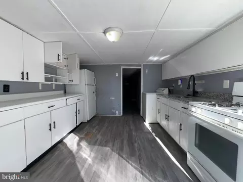 1687 Darley Ave, Baltimore, MD 21213 photo 23