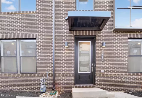 2710 Light St, Baltimore, MD 21230