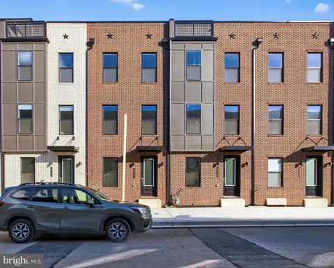 2717 Light St, Baltimore, MD 21230