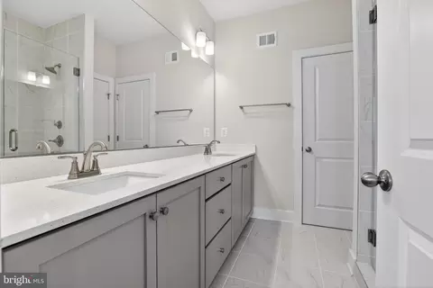 Entry Way - 2719 Light St, Baltimore, MD 21230 photo 4 of 8