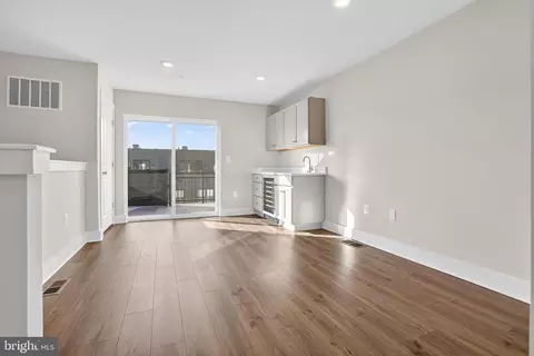 Living - 2719 Light St, Baltimore, MD 21230 photo 1 of 3