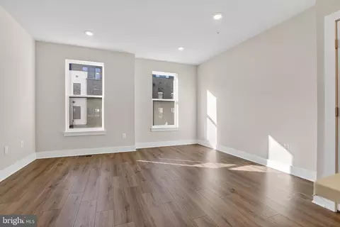 Living - 2719 Light St, Baltimore, MD 21230 photo 3 of 3
