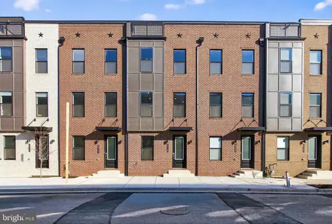 2719 Light St, Baltimore, MD 21230
