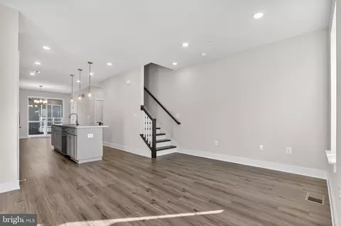 Living - 2719 Light St, Baltimore, MD 21230 photo 2 of 3