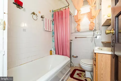 Bath - 505 E 35th St, Baltimore, MD 21218 photo 2 of 3