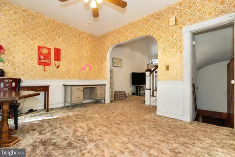 Entry Way - 505 E 35th St, Baltimore, MD 21218 photo 8 of 12
