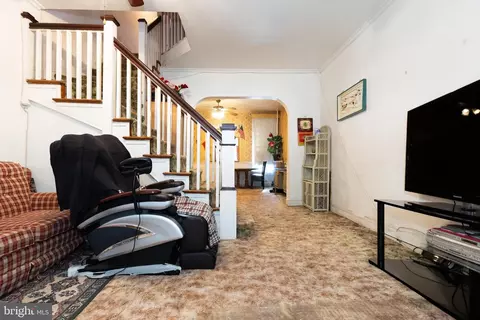Entry Way - 505 E 35th St, Baltimore, MD 21218 photo 2 of 12