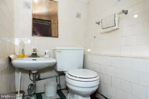 Bath - 505 E 35th St, Baltimore, MD 21218 photo 1 of 3
