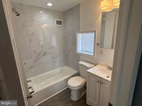 Bath - 5913 Wakehurst Way, Baltimore, MD 21239 photo 1 of 3