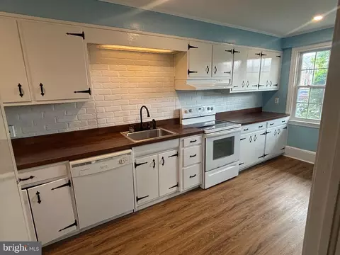 Kitchen - 5913 Wakehurst Way, Baltimore, MD 21239 photo 3 of 3