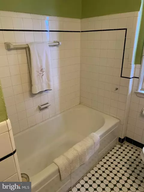 Bath - 918 Argonne Dr, Baltimore, MD 21218 photo 2 of 2