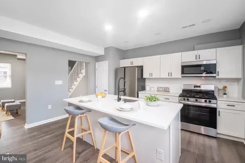 3825 Pall Mall Rd, Baltimore, MD 21215