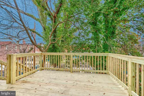 Exterior - 3953 Wilsby Ave, Baltimore, MD 21218 photo 3 of 4