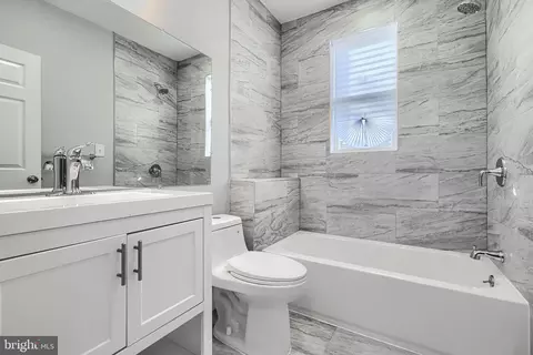 Bath - 3953 Wilsby Ave, Baltimore, MD 21218 photo 1 of 5