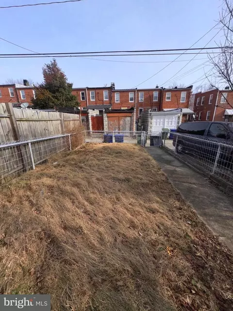 Exterior - 2728 Pelham Ave, Baltimore, MD 21213 photo 2 of 3