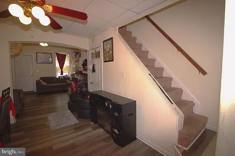 Entry Way - 3614 2nd St, Baltimore, MD 21225 photo 3 of 3