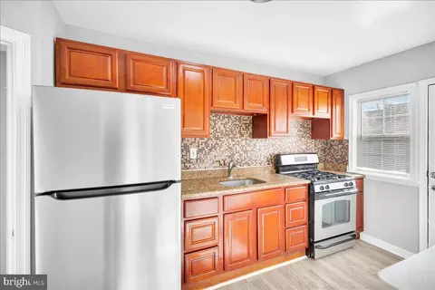 929 E 41st St, Baltimore, MD 21218