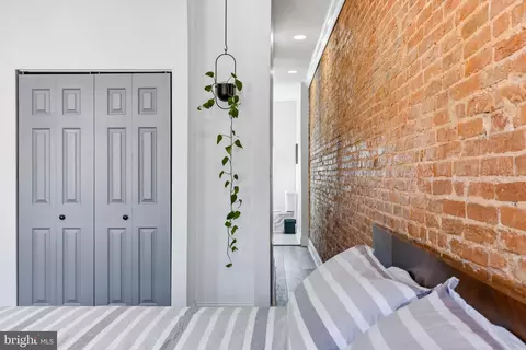 Bedroom - 737 Dolphin St, Baltimore, MD 21217 photo 9 of 20