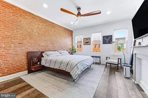 Bedroom - 737 Dolphin St, Baltimore, MD 21217 photo 5 of 20